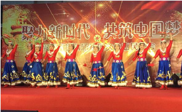 兴工街道泉涌社区举办文化惠民晚会