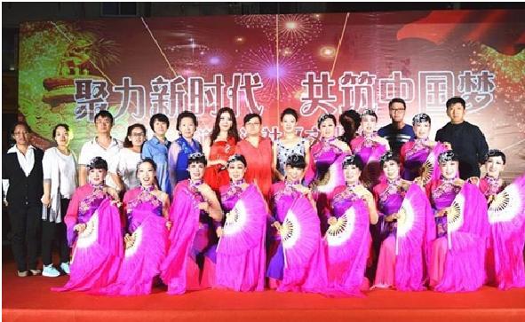 兴工街道泉涌社区举办文化惠民晚会