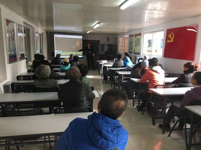 兴工街道兴社社区联合久安消防大队开展消防安全知识培训演练活动