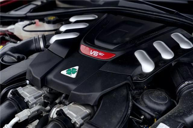 阿尔法罗密欧-1分15秒刷新北京金港最快圈速记录