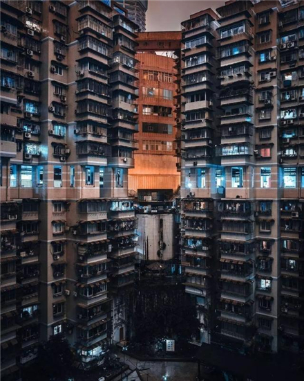 中国山城在ins上爆红 除了魔幻风光还有这些值得打卡!