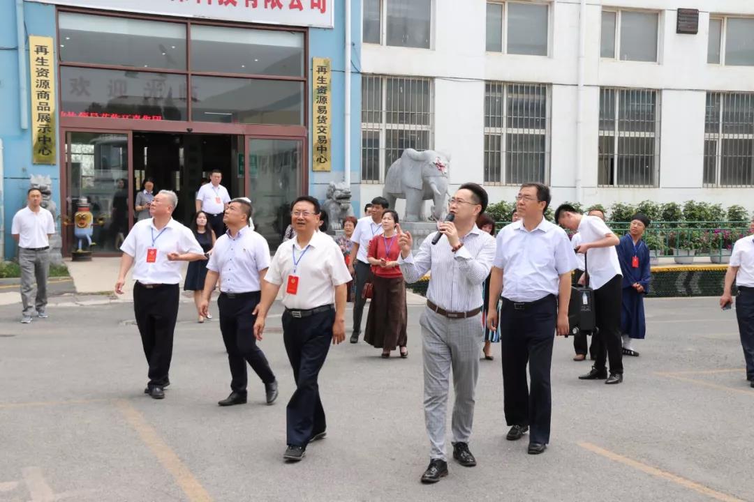 大连市甘井子区党政班子成员、市区政协委员莅临环嘉集团参观指导
