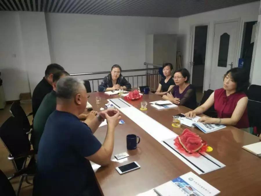 大连市五金机电行业协会举行媒体座谈会